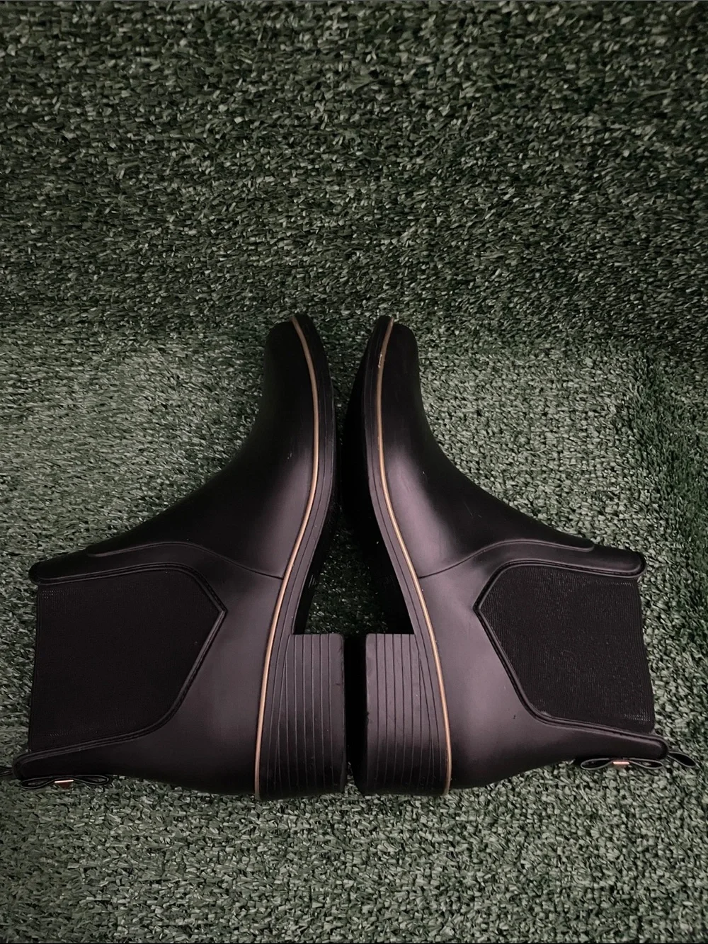 Kate Spade New York Sedgwick Black Chelsea Rain Boots size 8